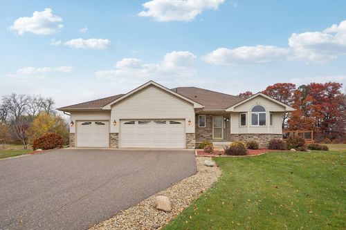 4422 399th St, North Branch, MN, 55056-7072 | Card Image