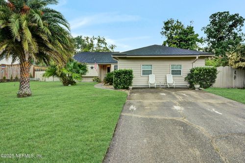 2211 Albury Ct, Middleburg, FL, 32068-6803 | Card Image