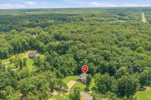 140 Eagle Crest Ln, Parsons, TN, 38363-4094 | Card Image