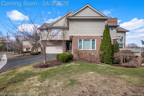 3828 Pine Lake Knoll Dr, West Bloomfield, MI, 48324-1648 | Card Image