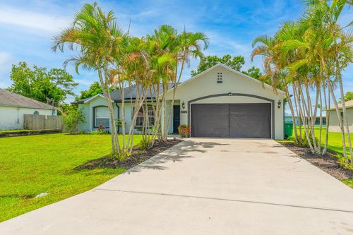 556 Sw Buswell Ave, Port St Lucie, FL, 34983-8735 | Card Image