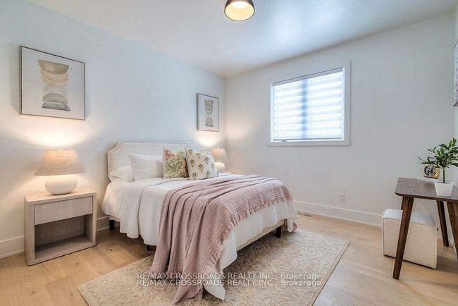 696 Hillview Cres, House other with 6 bedrooms, 5 bathrooms and 10 parking in Pickering ON | Image 24