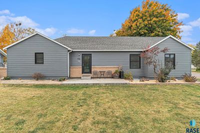 506 8th Ave, House other with 4 bedrooms, 2 bathrooms and null parking in Pipestone MN | Image 3