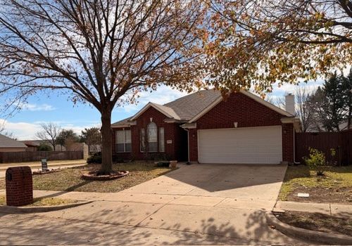 1801 Flatwood Dr, Flower Mound, TX, 75028-8212 | Card Image