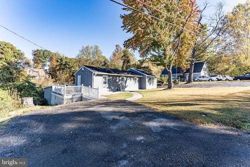 7822 Oak St, MANASSAS, VA, 20111-2211 | Card Image