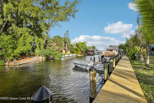 50 Vip Is, Grant Valkaria, FL, 32949-2036 | Card Image