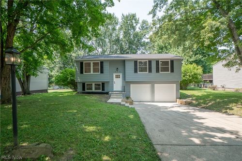994 Erin Dr, Kent, OH, 44240-2028 | Card Image