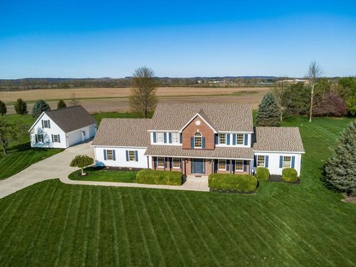 4645 Meadowgrove Dr, Carroll, OH, 43112-9590 | Card Image