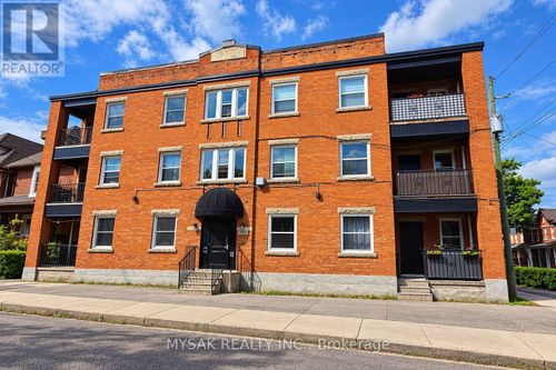 455 King William Street, Hamilton (Landsdale), ON, L8L1R1 | Card Image