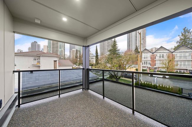 5628 Chaffey Ave, Home with 6 bedrooms, 5 bathrooms and 2 parking in Burnaby BC | Image 26