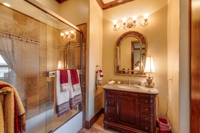 725 Locust Dr, House other with 5 bedrooms, 6 bathrooms and null parking in Oak Leaf TX | Image 22