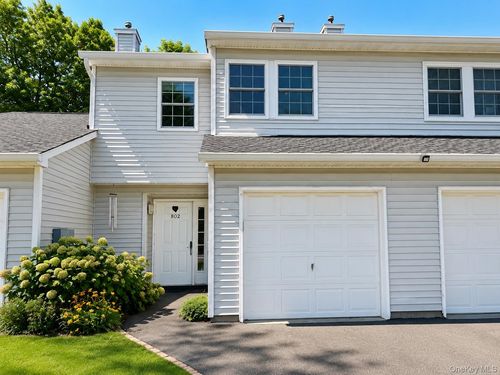 802 Sara Cir, Port Jefferson Station, NY, 11776-2744 | Card Image