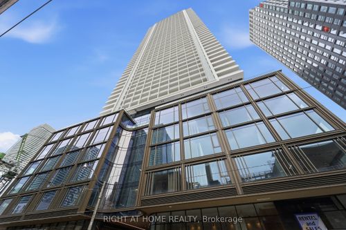 4711-88 Queen St E, Toronto, ON, M5C0B6 | Card Image
