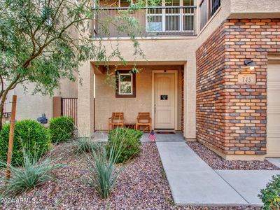 745 W Flintlock Way, House other with 3 bedrooms, 3 bathrooms and null parking in Chandler AZ | Image 2