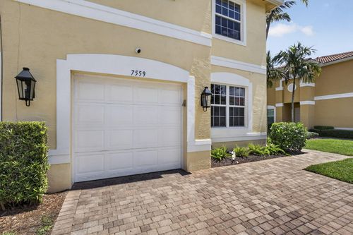 7559 Spatterdock Dr, Boynton Beach, FL, 33437-7547 | Card Image