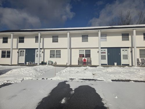 15-0 Town House Ct, Spencer, MA, 01562 | Card Image