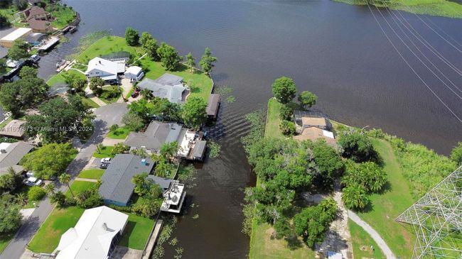 4420 Canal Dr, House other with 2 bedrooms, 3 bathrooms and null parking in Sanford FL | Image 5