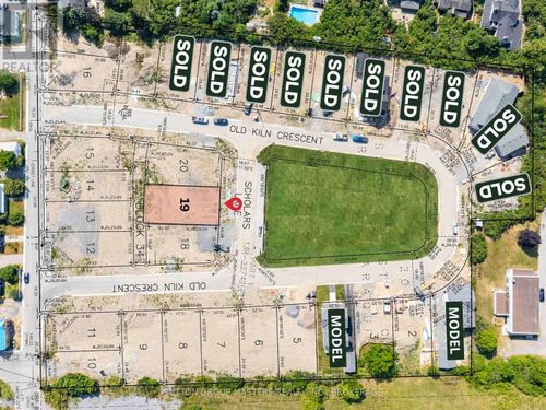 195 Scholars Lane, Kingston (Kingston East (Incl CFB Kingston)), ON, K7K0L7 | Card Image