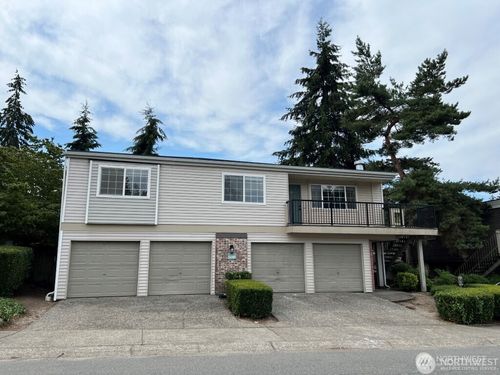 3-14309 Ne 7th Pl, Bellevue, WA, 98007-4768 | Card Image