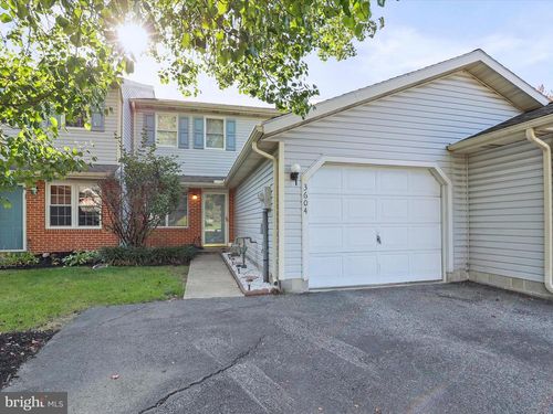 3604 Pleasant Valley Rd, York, PA, 17406-7066 | Card Image
