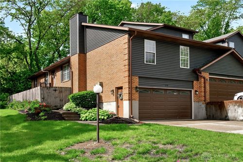 2570 Valais Ct, Sugarcreek Township, OH, 45458-5422 | Card Image