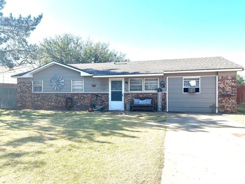 311 W 13th St, Hale Center, TX, 79041-1471 | Card Image