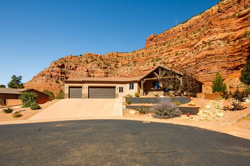 493 E Donner Cir, Kanab, UT, 84741-3370 | Card Image
