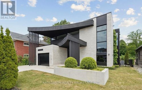 1135 Balfour St, Fenwick, ON, L0S1C0 | Card Image