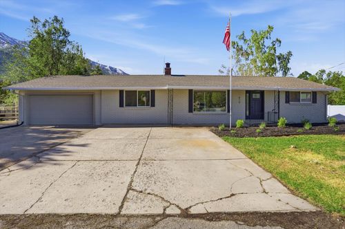 810 Maple St, Mapleton, UT, 84664-4701 | Card Image