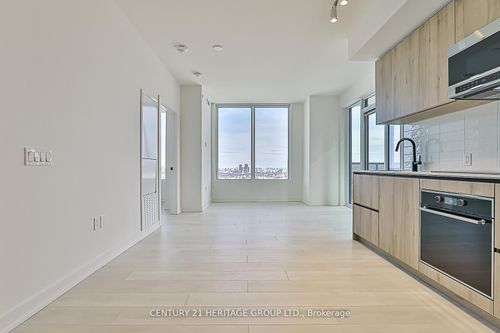 2311-117 Broadway Ave, Toronto, ON, M4P1V3 | Card Image