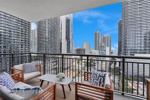 apt-2002-999 Sw 1st Ave, Miami, FL, 33130-3463 | Card Image