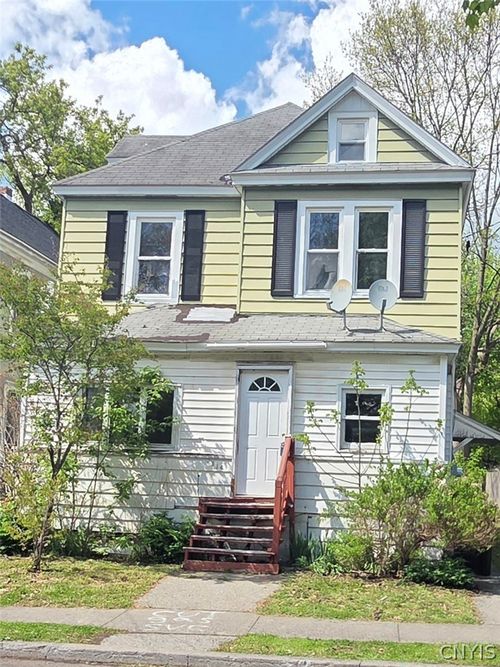 514 W Ostrander Ave, Syracuse, NY, 13205-1901 | Card Image