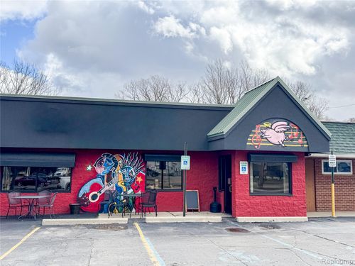 suite-a-1492 N Leroy St, Fenton, MI, 48430-2764 | Card Image