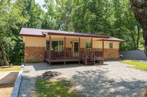 55 Lancaster Ln, Parsons, TN, 38363-3303 | Card Image