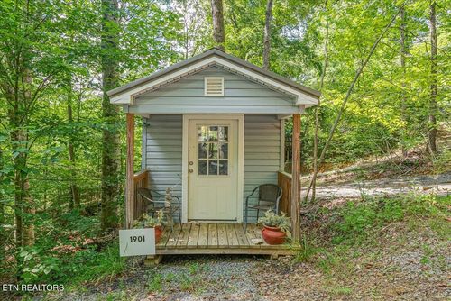 1901 Bootbluff Trl, Dandridge, TN, 37725-6770 | Card Image