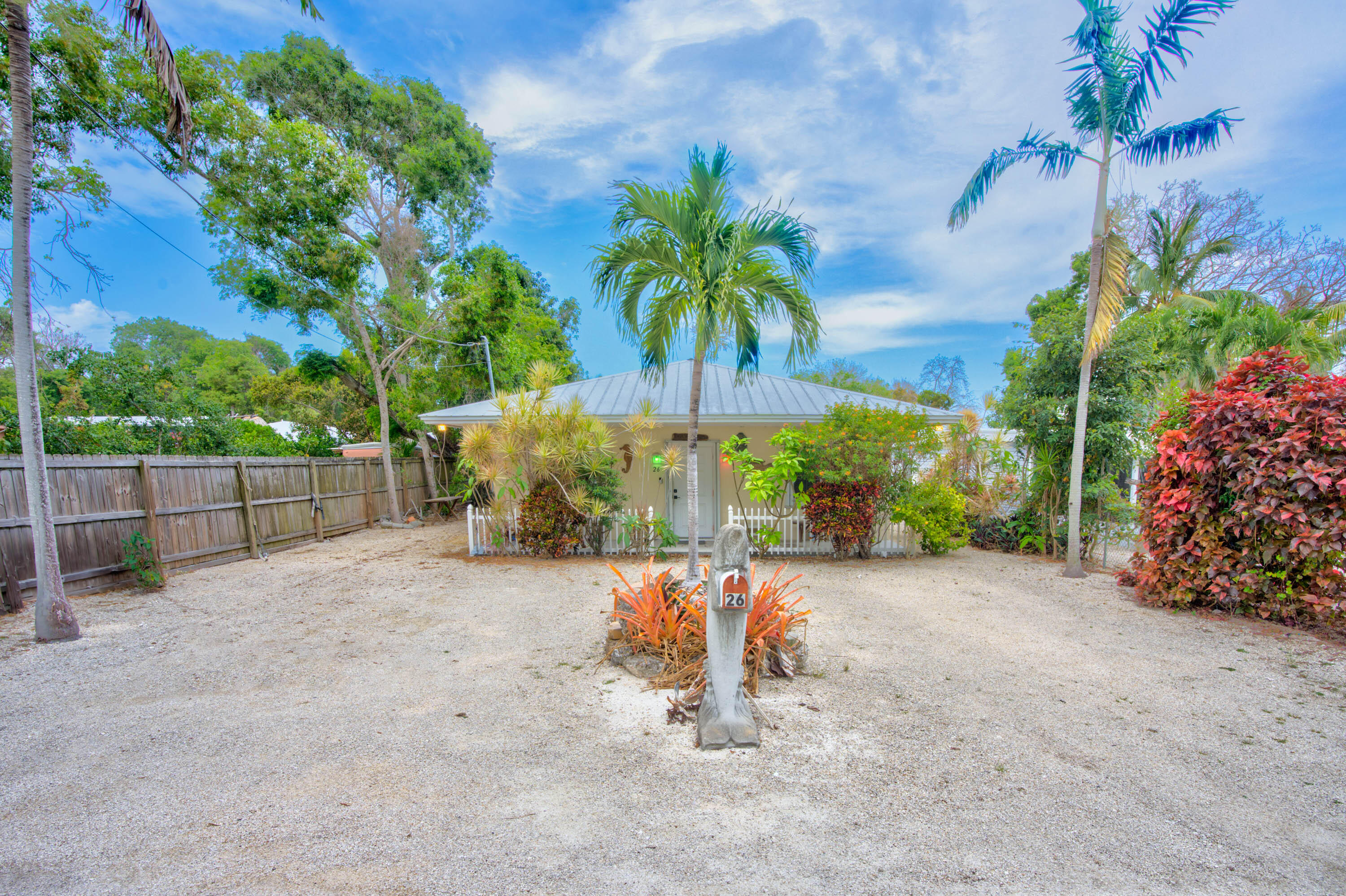 Rose Pl, Key Largo, FL 33037