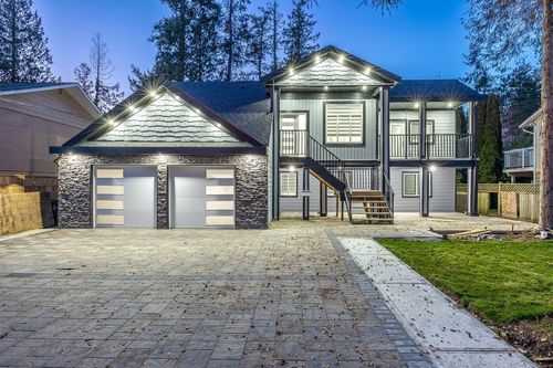 1675 136 St, Surrey, BC, V4A4E3 | Card Image