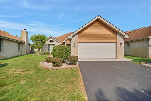 18335 Pine Wood Lane, Tinley Park, IL, 60477 | Card Image