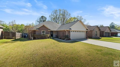 3427 Garrett Ln, Texarkana, TX, 75503-1241 | Card Image