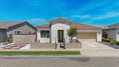 2352 Mustang Dr, Oakdale, CA, 95361-8354 | Card Image