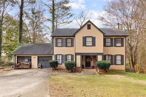 1477 Thornhill Ct Sw, Lilburn, GA, 30047-2367 | Card Image