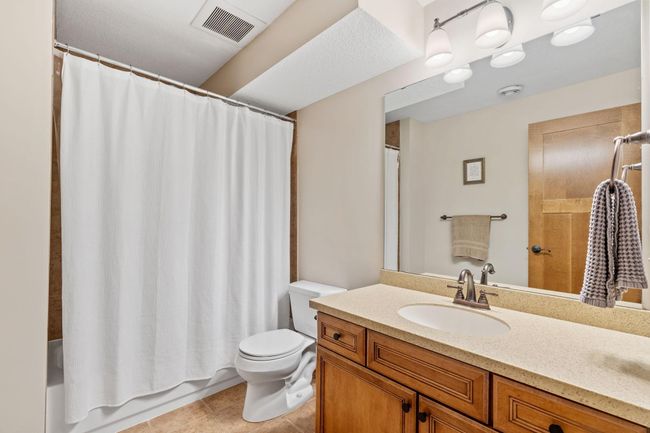 9256 Gateway Ln, House other with 5 bedrooms, 5 bathrooms and null parking in Eden Prairie MN | Image 63