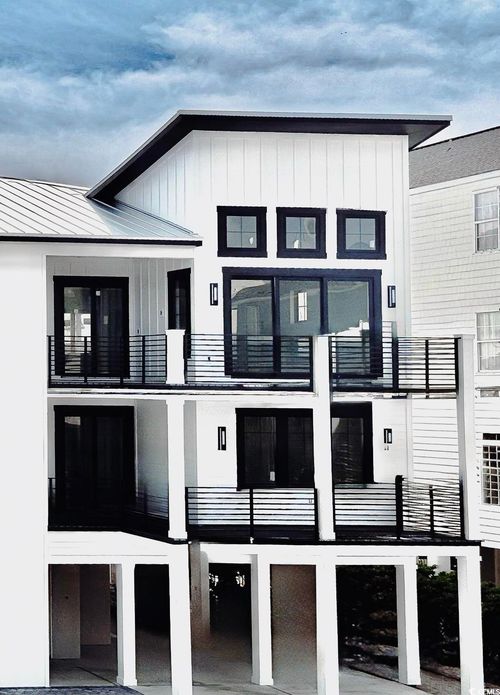 210 28th Ave. N, North Myrtle Beach, SC, 29582 | Card Image