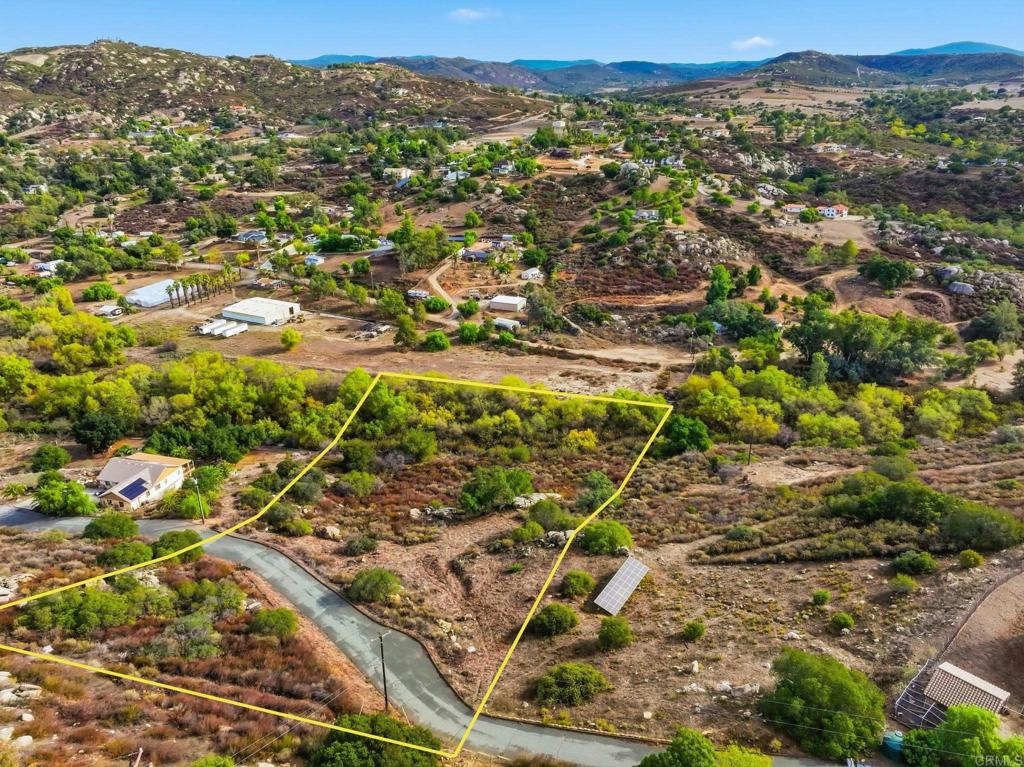 Land in Ramona
