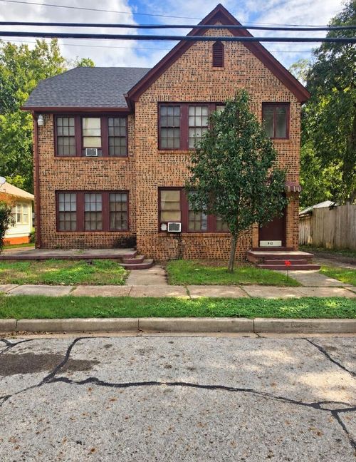 912 N Sycamore St, Palestine, TX, 75801-7642 | Card Image