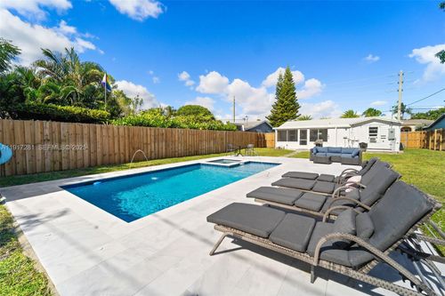 1464 Ne 24th St, Wilton Manors, FL, 33305-1314 | Card Image