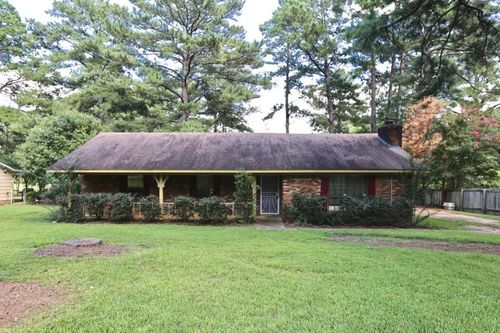 3918 Forest Lake Dr, Jackson, MS, 39212-4627 | Card Image