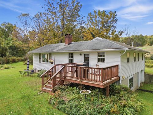289 Putnam Rd, Springfield, VT, 05156-9172 | Card Image