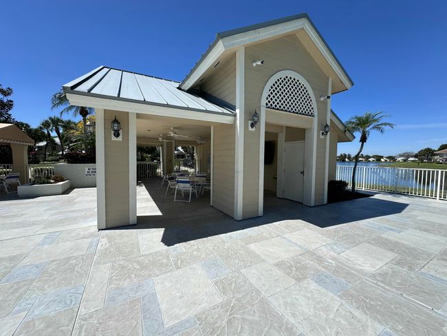 2701 Amherst Ct, Condo with 3 bedrooms, 2 bathrooms and null parking in Boynton Beach FL | Image 25