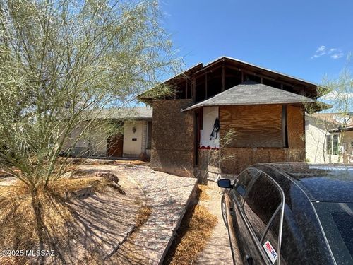 2630 W Vereda Verde, Tucson, AZ, 85746-8002 | Card Image